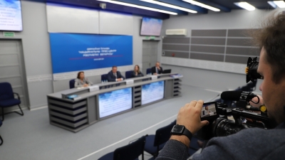 Поздравление коллективу Национального пресс-центра